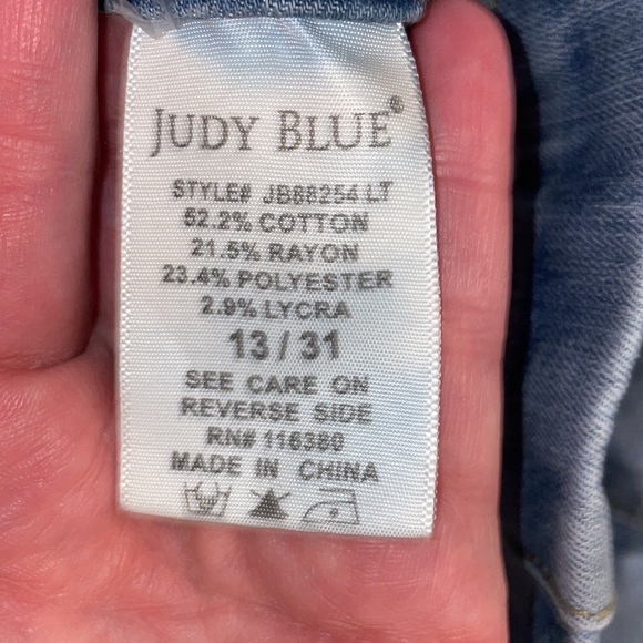 Judy Blue Mid Rise Skinny Fit Pull On Jeans, Size 13/31 - Picture 8 of 9